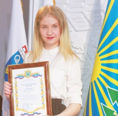 АРИНА ГАВРИСЕВА  "Вижу цель, иду к цели"