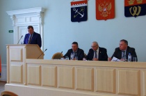 ВНЕОЧЕРЕДНОЕ ЗАСЕДАНИЕ СОВЕТА ДЕПУТАТОВ РАЙОНА: АКЦЕНТ НА СОЦИАЛЬНОЕ ОБЕСПЕЧЕНИЕ