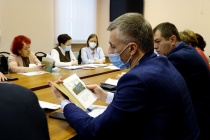 Юбилей поселка Лесогорского обсудили с главой администрации Выборгского района