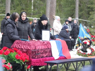 В Светогорске простились с Юговым Эдуардом, погибшим в зоне СВО